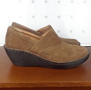 Born Tan Suede/leather Clogs 8.5